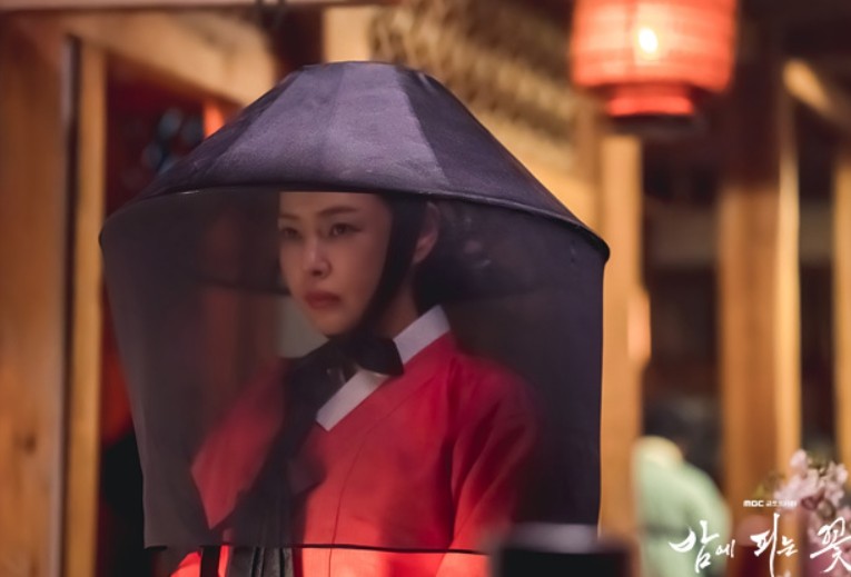 밤에 피는 꽃 웹툰&amp;#44; OTT&amp;#44; 줄거리&amp;#44; 등장인물