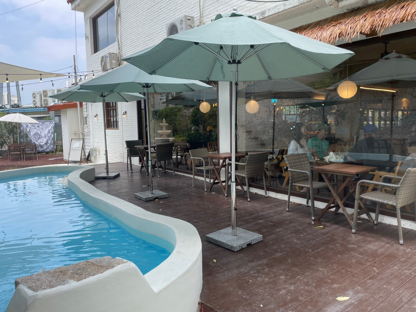 도나스데이 용인 본점 대형베이커리 카페