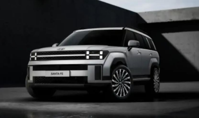 현대자동차가 올 하반기 선보일 신형 '싼타페 풀체인지(MX5)' 모델의 오피셜 이미지가 유출됐다.