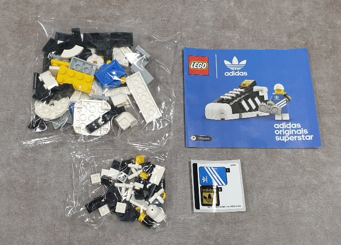 레고 프로모션 40486 아디다스 오리지널 슈퍼스타 미니피규어 아디다스신발 구성품