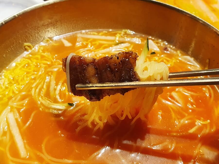 밀면과-돼지갈비-조합