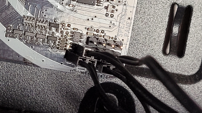 본체와 메인보드 연결