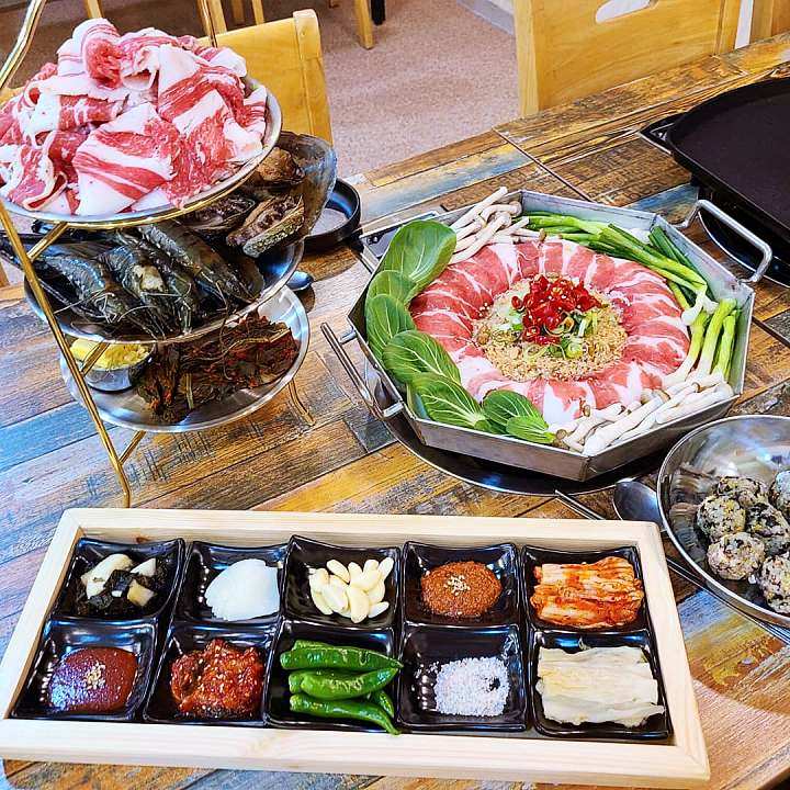 생방송오늘저녁 청국장 샤부샤부 3층 꽃 삼합 갓김치 해산물 소고기 차돌박이 거제도 거제 맛집 추천