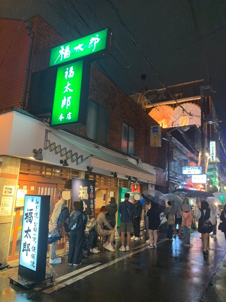 외부에 있는 대기의자