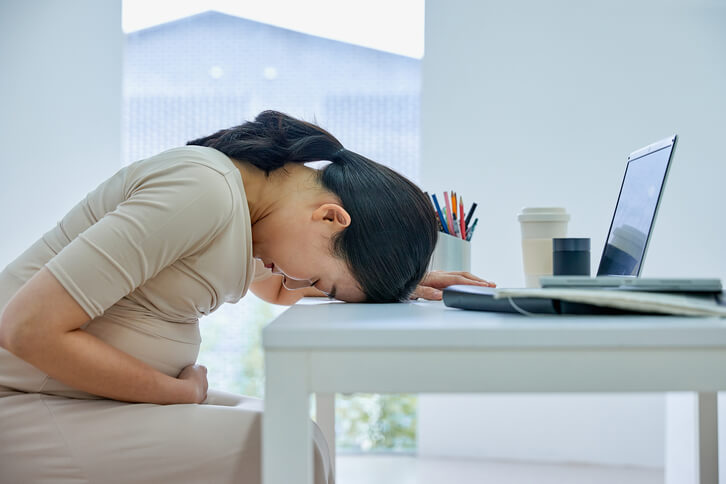 다낭성난소증후군 임신 준비 중 생리 불순과 차이점