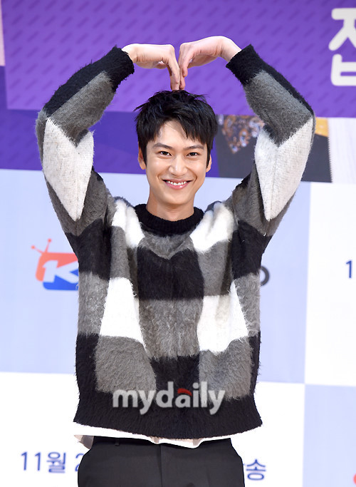 나인우