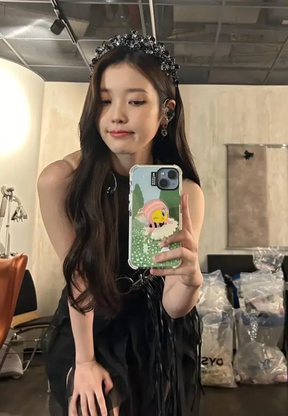 아이유 IU 프로필 갤러리ㅣ노래 음악 mbti 인스타 유튜브