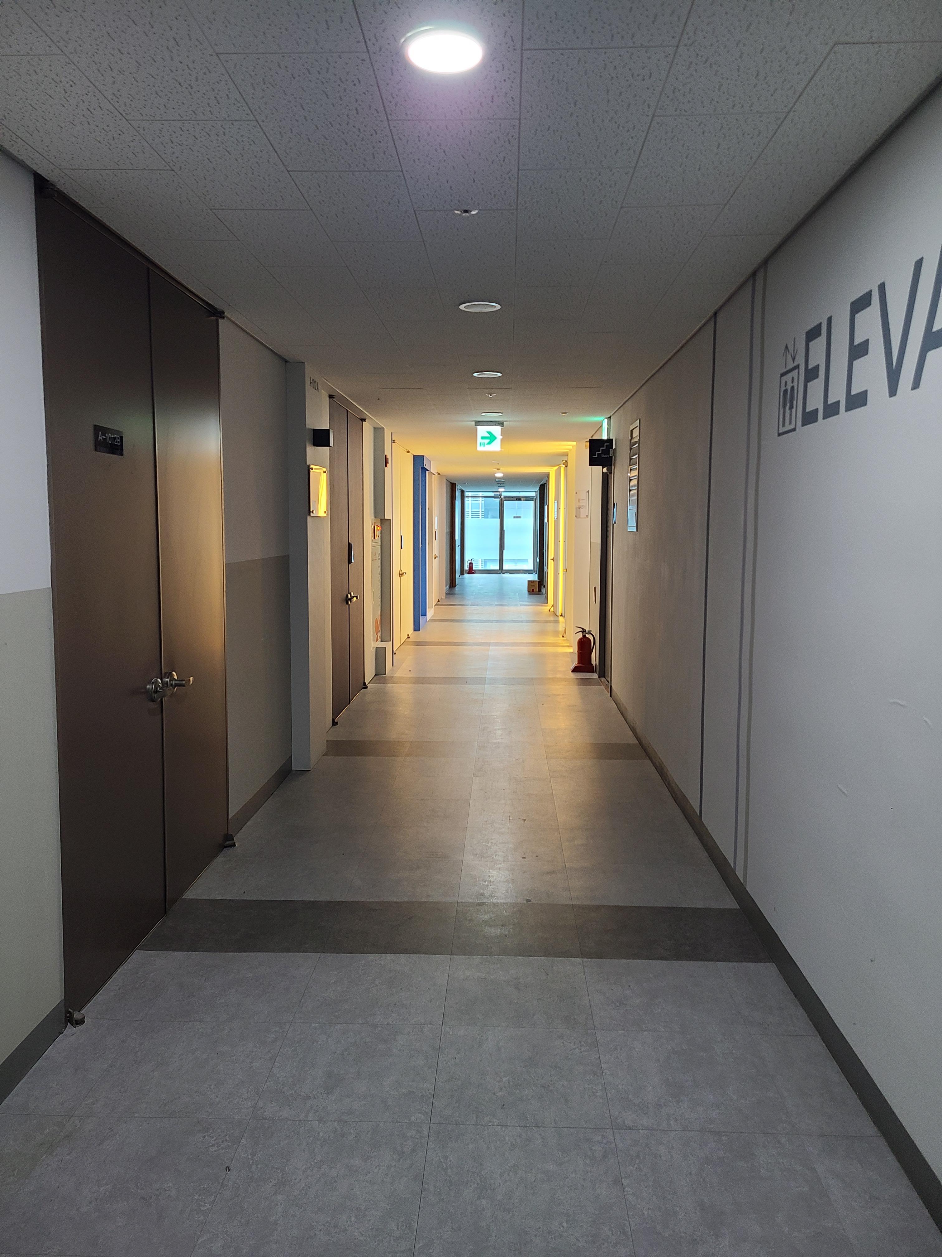 안양아이에스비즈타워 섹션오피스16