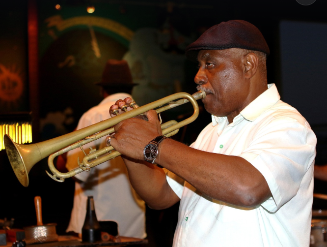 쿠바 재즈 연주자 사진