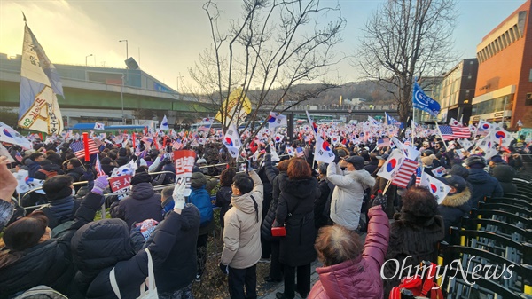 체포 저지