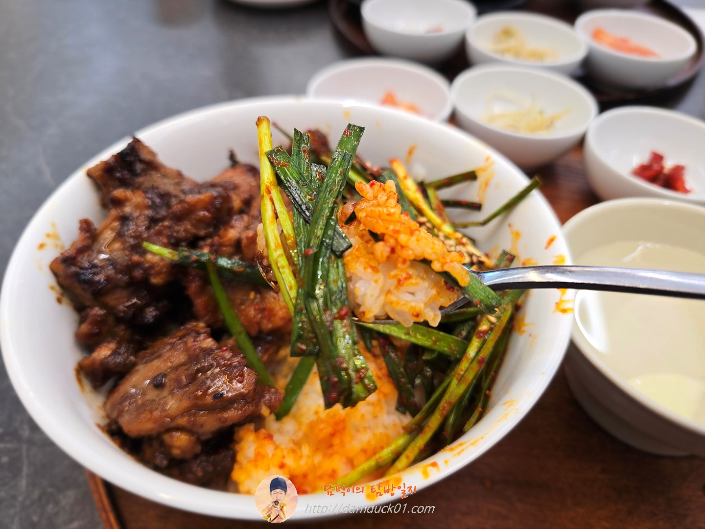 한상 돼지왕갈비 덮밥