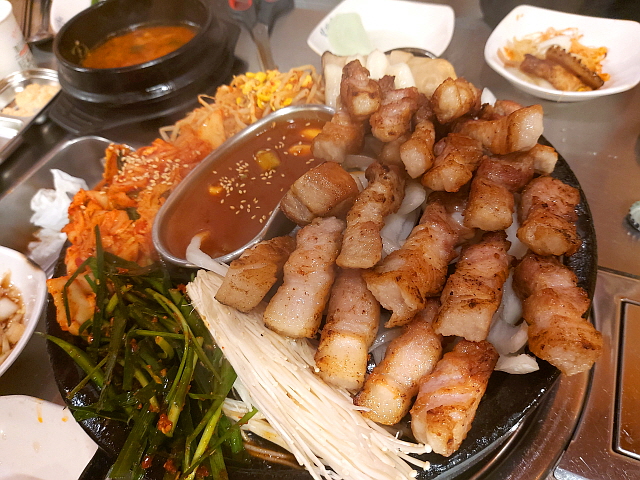 통삼겹 한판구이