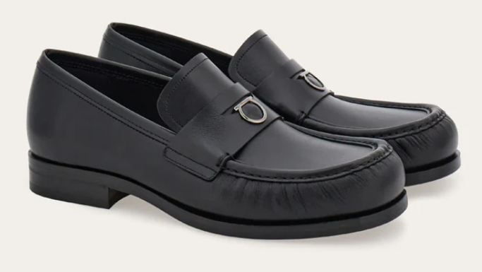 남성 명품 로퍼 - 페라가모 간치니 오너먼트 페니 로퍼