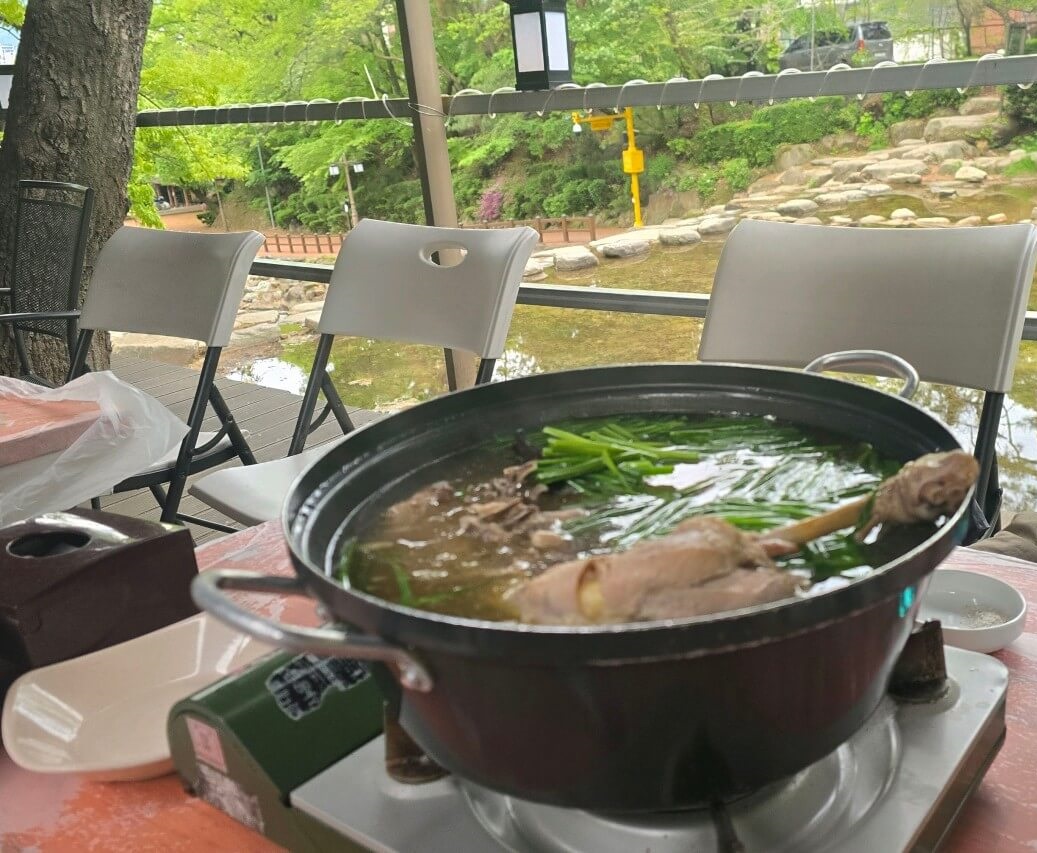 생방송투데이 살아보고서 K-등산&amp;#44; 서울 경기도 과천 관악산 맛집 돌담집 식당&amp;#44; 서울 등산관광센터 관악산점 생방송투데이 3779회