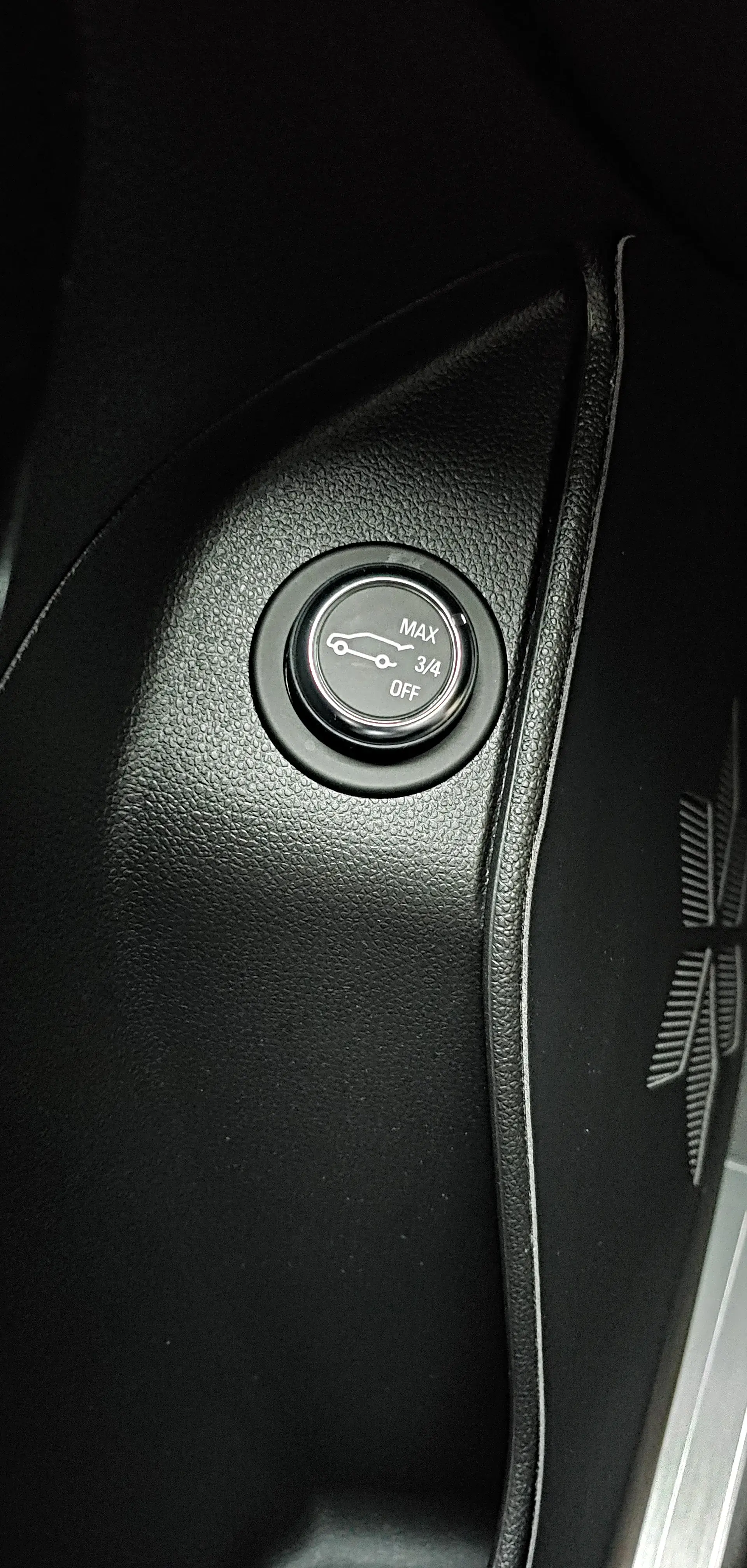 쉐보레 트랙스 크로스오버 내부 및 인테리어