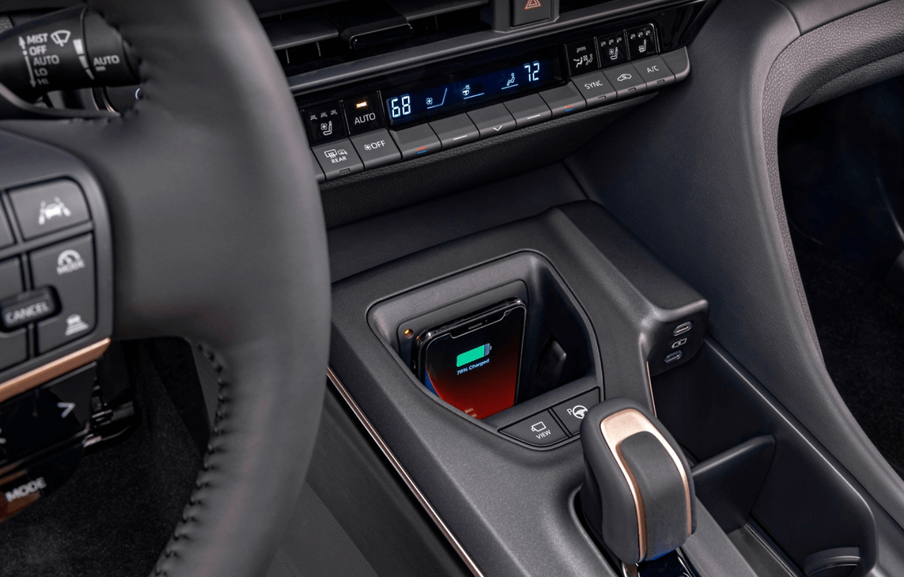 토요타 크라운 크로스오버 하이브리드