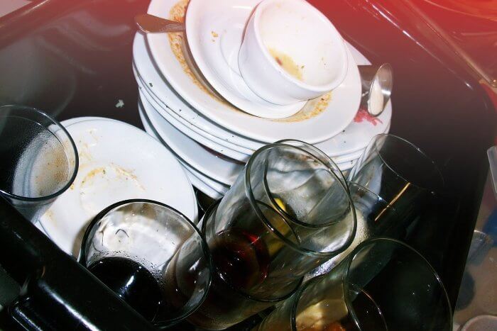 설거지-거리가-쌓여있는-모습