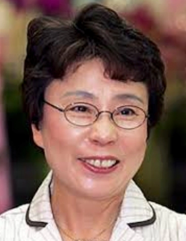 유시춘 프로필 나이 고향 학력 경력 동생