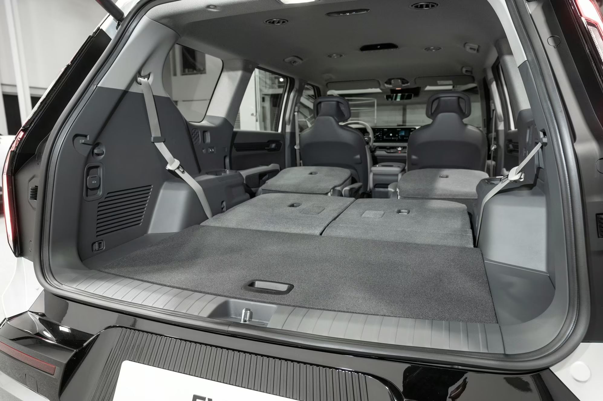 기아-EV9-내부-트렁크