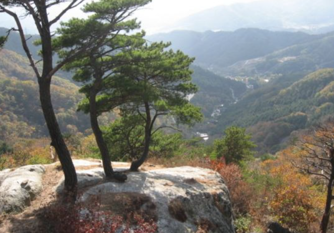 2025 경기도 단풍 명산 BEST ❘ 북한산&middot;남한산성&middot;광교산 등 추천 코스