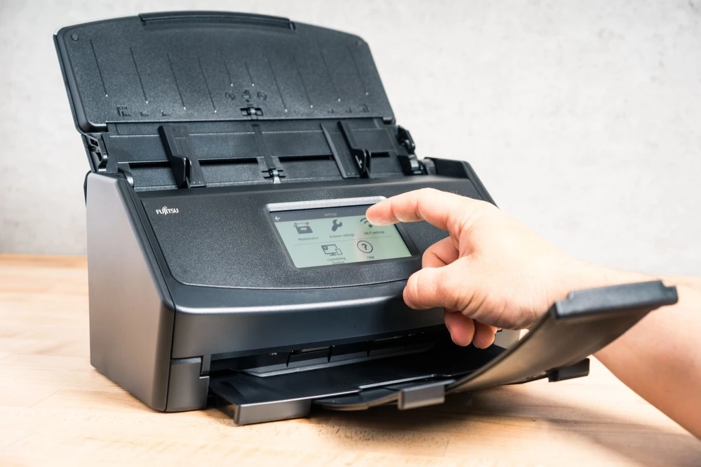 富士通 ScanSnap iX1600 レビュー | 最速のスキャナー