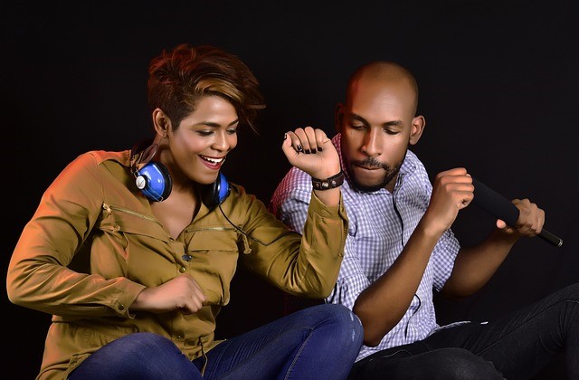 음악듣는 사람들