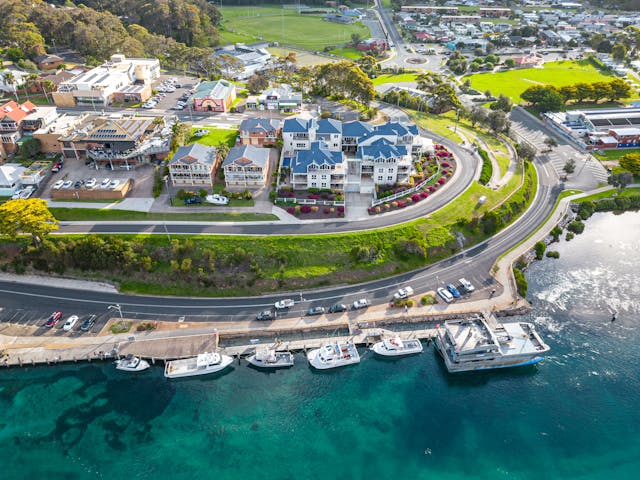 호주 키러니 폭포 마을