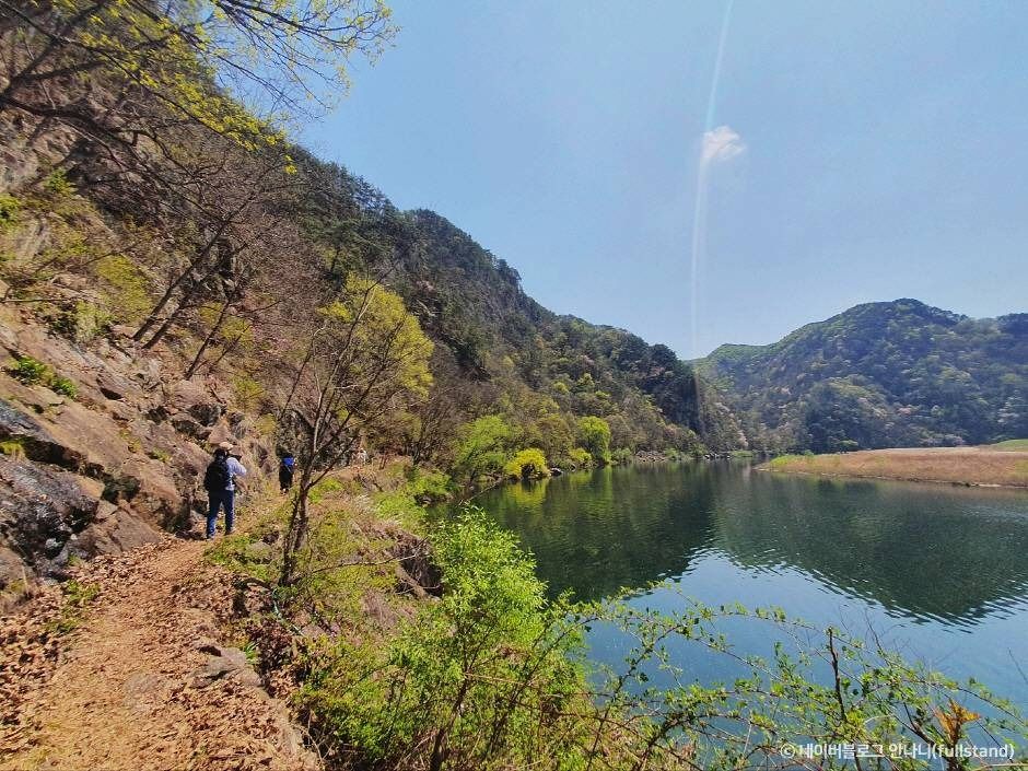 무주 금강벼룻길