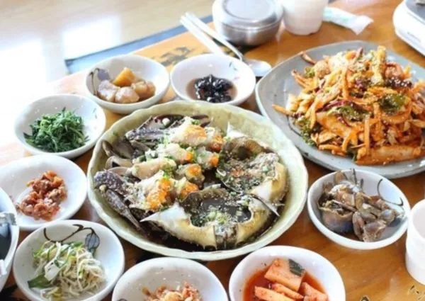 생생정보 고수의 부엌 꽃게탕과 간장게장 음식점 위치