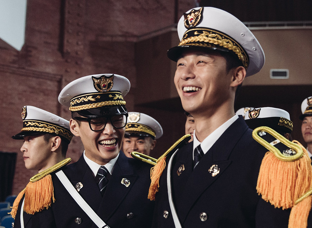 웃음 속 정의, 우정으로 완성된 수사, 사회문제를 찌른 청춘 &mdash; 영화 '청년경찰' 리뷰