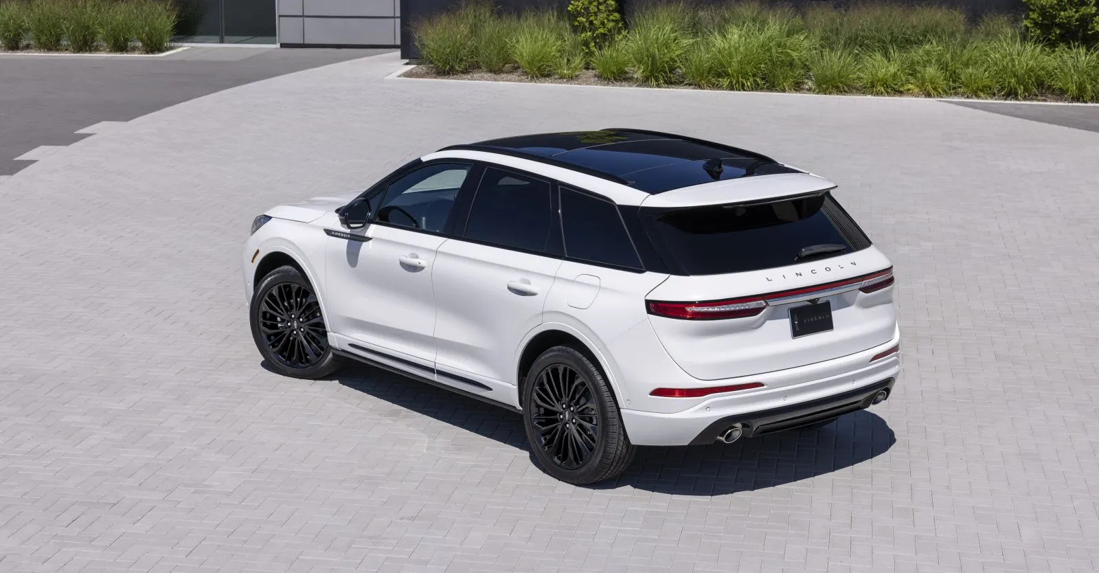 링컨 코세어 페이스리프트 측후면