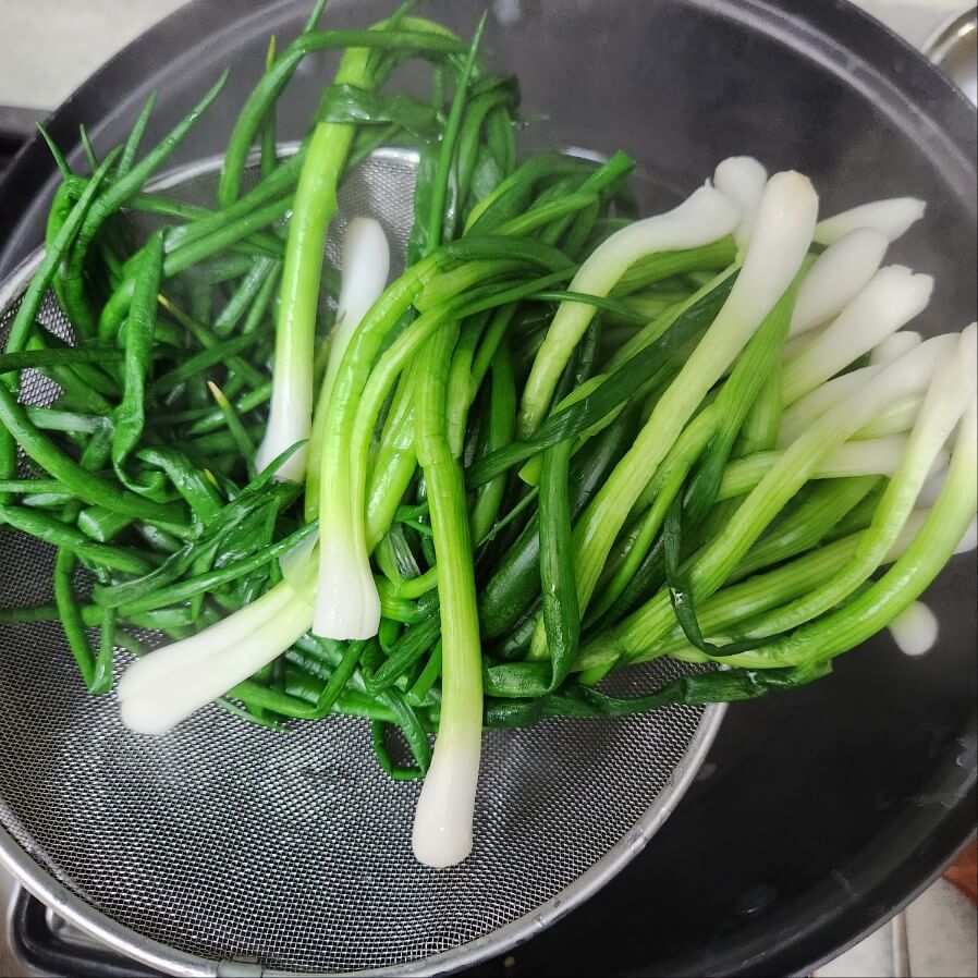 #쪽파 요리 #쪽파 요리법 #쪽파 요리 새콤달콤 쪽파 무침 봄나물 요리 간단한 밑반찬 #쪽파요리 밀가루없이 쪽파전 만들기 #달근하니 맛있는 쪽파 김무침 김 쪽파무침 쪽파요리 #오징어강회 초장에 콕 맛있는 쪽파요리와오징어손질법 #쪽파무침 만드는 법 쪽파양념 데치기 쪽파요리 #오징어쪽파강회 제철 쪽파요리 #순두부 쪽파 계란국 끓이는법 아침국으로 좋아요 쪽파요리 #파나물 | 쪽파요리 | 골파 | 파 밑반찬 | 쪽파나물 #비오는날 음식 쪽파요리 해물파전 만드는 법 #봄쪽파요리새콤달콤 쪽파 초무침 #훈제오리쪽파볶음 레시피 훈제오리요리 쪽파볶음 #파김치 담그는 법쉬운 봄 쪽파김치 만들기 쪽파 요리 #쪽파 굴 베이컨 고추장 전 어버이날 요리 #쪽파요리법 #쪽파요리 김치