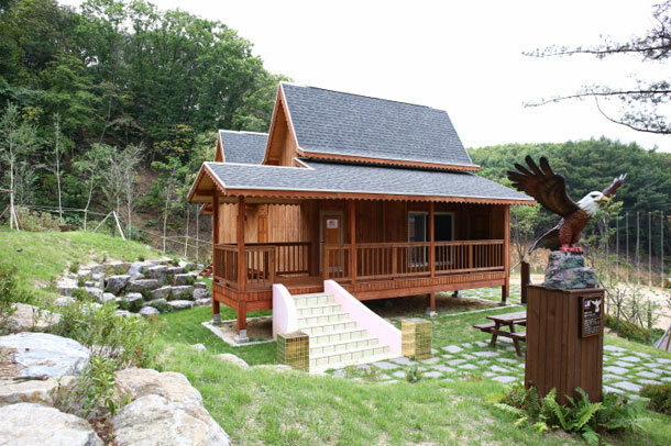 아세안 전통 가옥 숙박 시설