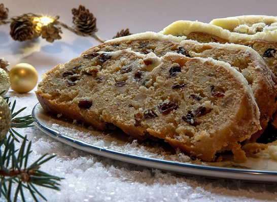 슈톨렌, 겨울 눈 쌓인 모습과 닮았다