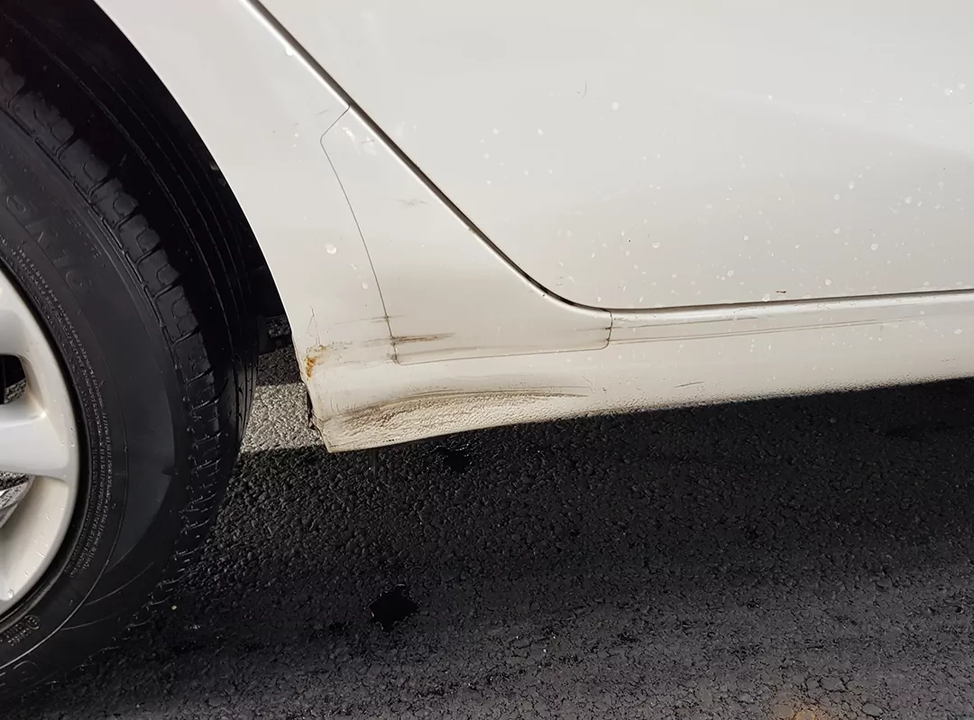 사이드 실 스크레치 촬영 사진.