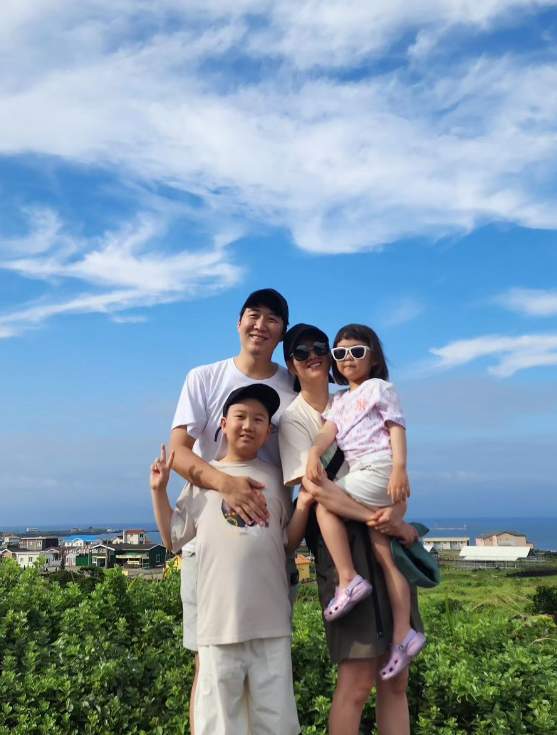 장윤정 프로필