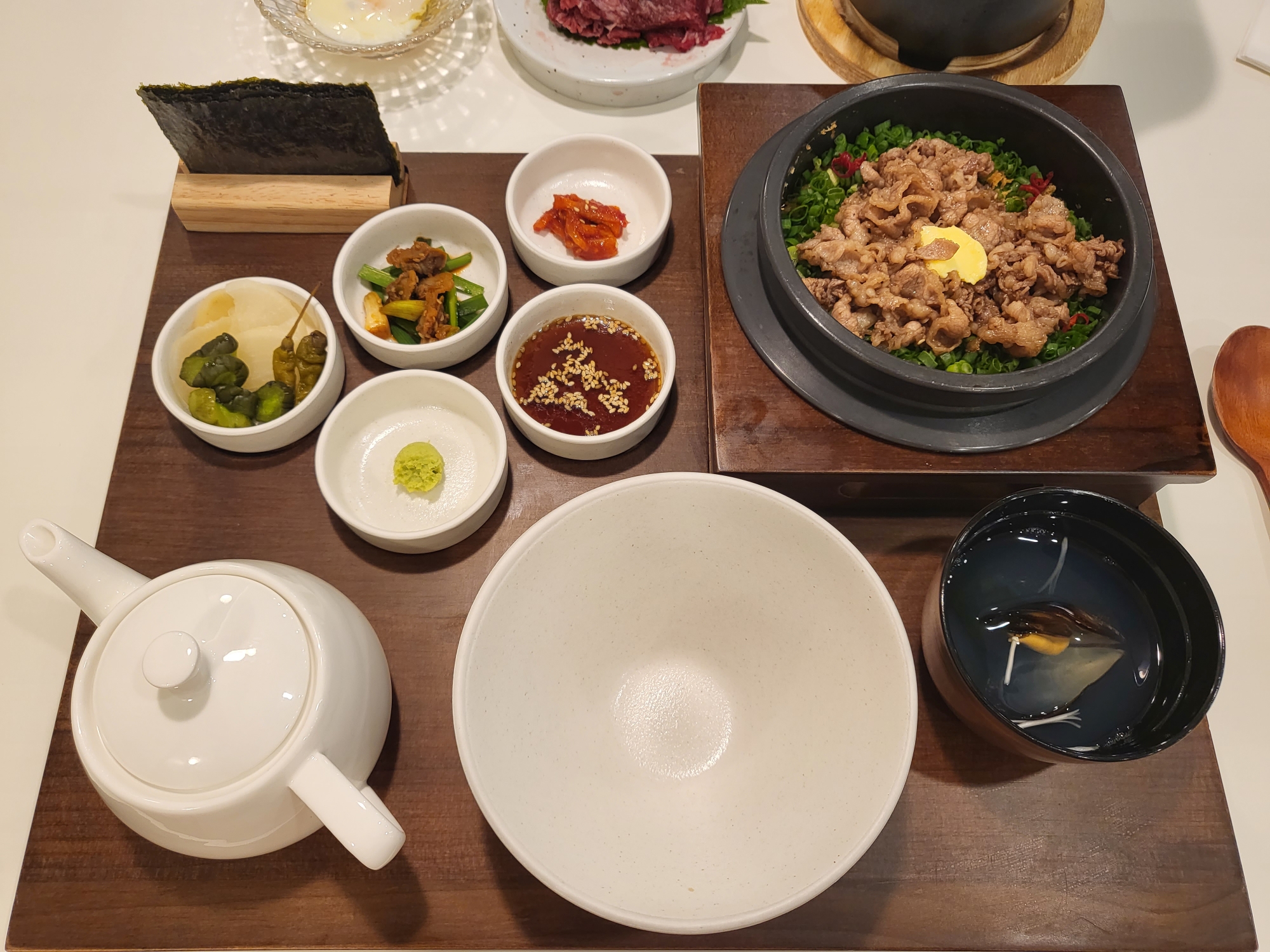 야키니쿠 솥밥