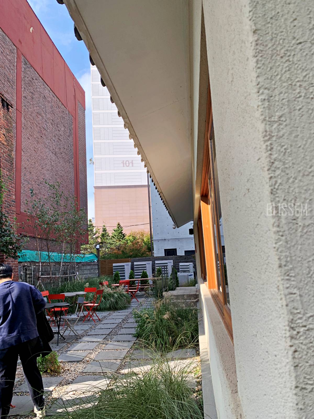 용산카페-삼각지카페-정원카페-예쁜카페-카페추천-피요르드-용리단길카페-정원-인테리어