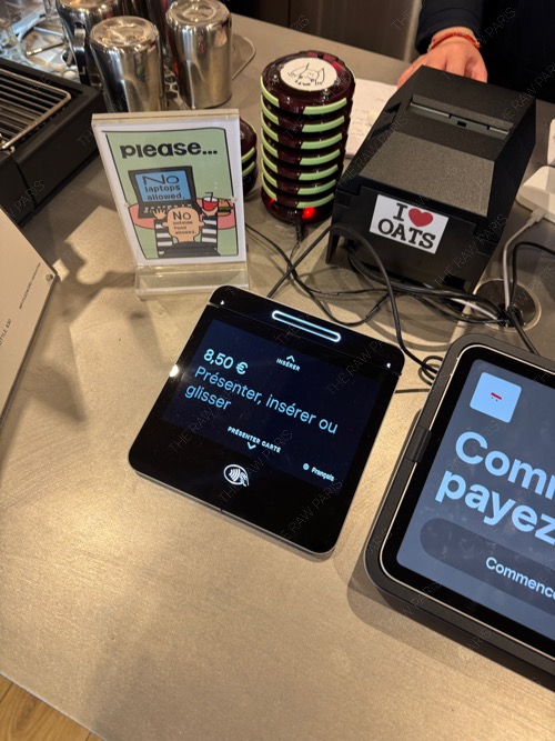 노 랩탑 사인과 결제금액 8,50