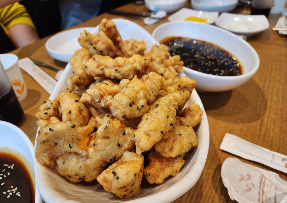 바삭함이 눈으로 보이는 유향의 탕수육 사진