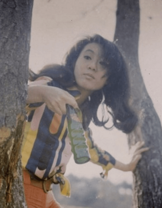 윤여정-리즈-시절-사진