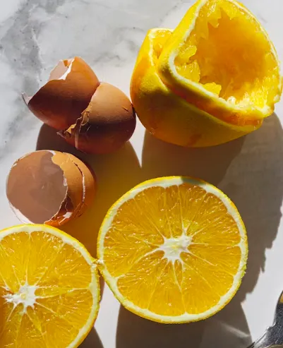 계란은 비타민도 많이 들어 있습니다.