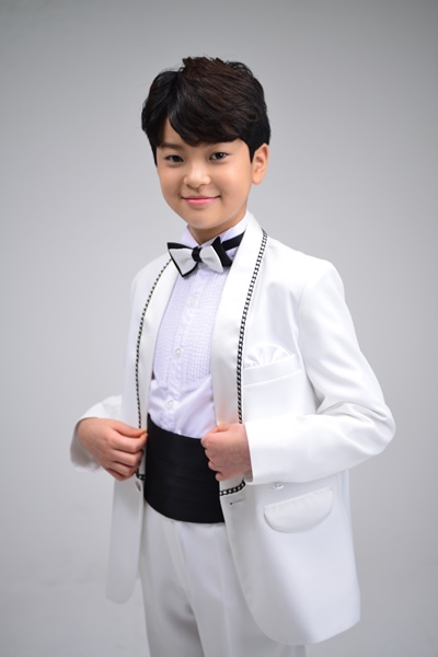 안율-가수-프로필-나이-가족-학교-누구?-근황