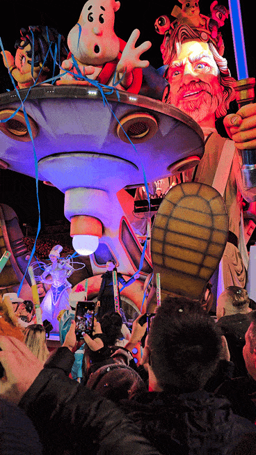 꽃가루 흩날리는 빛의 카니발