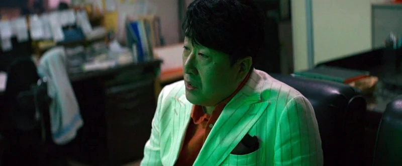 강남 비-사이드에서 김장호 역을 맡은 현봉식