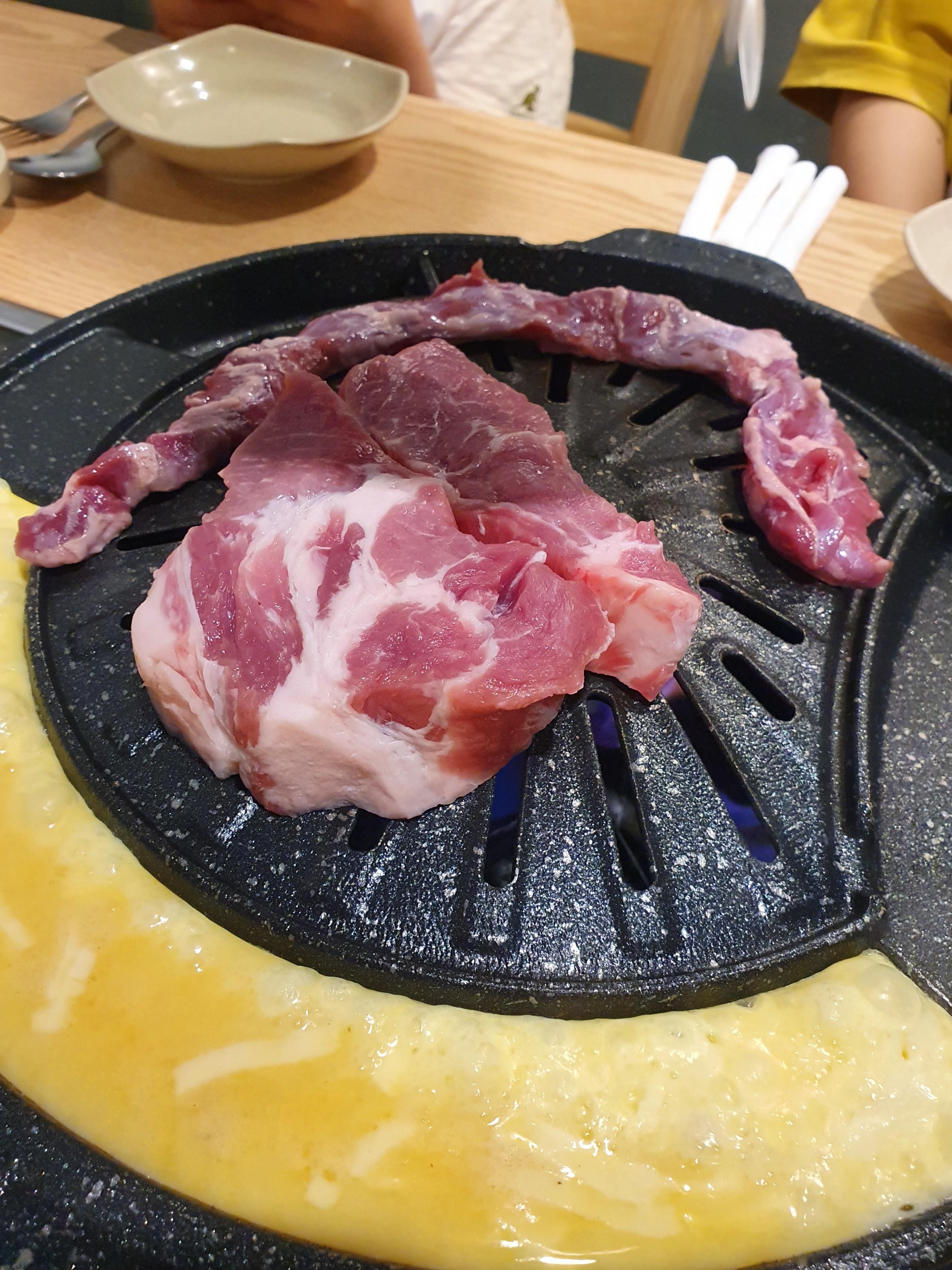 복이와 복돼지 복돼지세트 목삼겹과 갈매기살