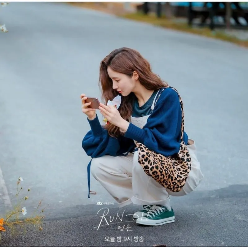 신세경-이미스-호피-에코백