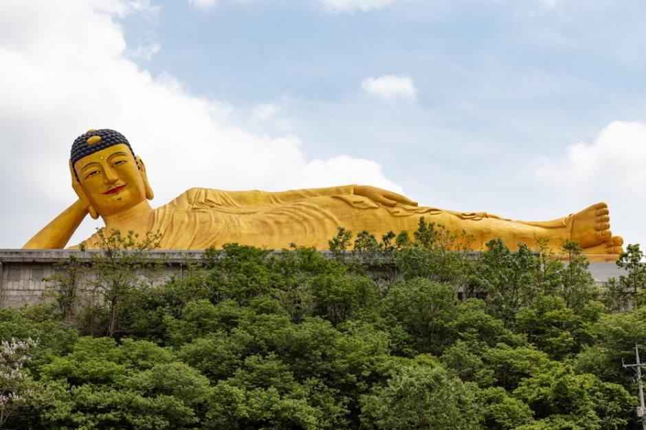 밀양 영산정사 석조여래좌상