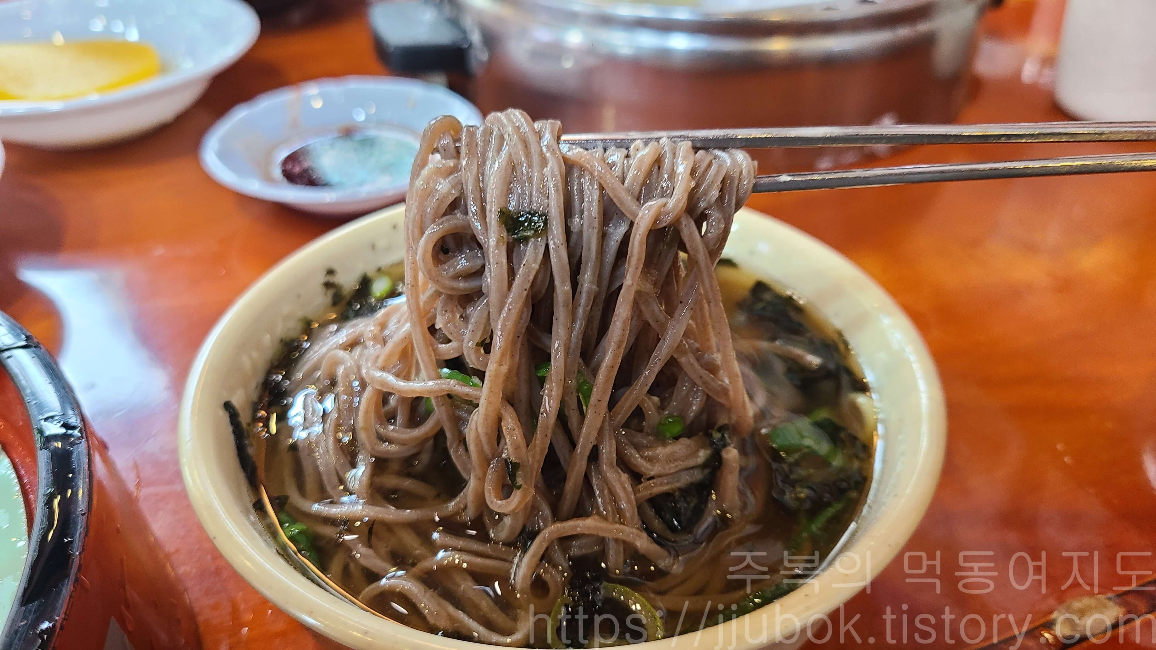 청실홍실-모밀국수-맛-2