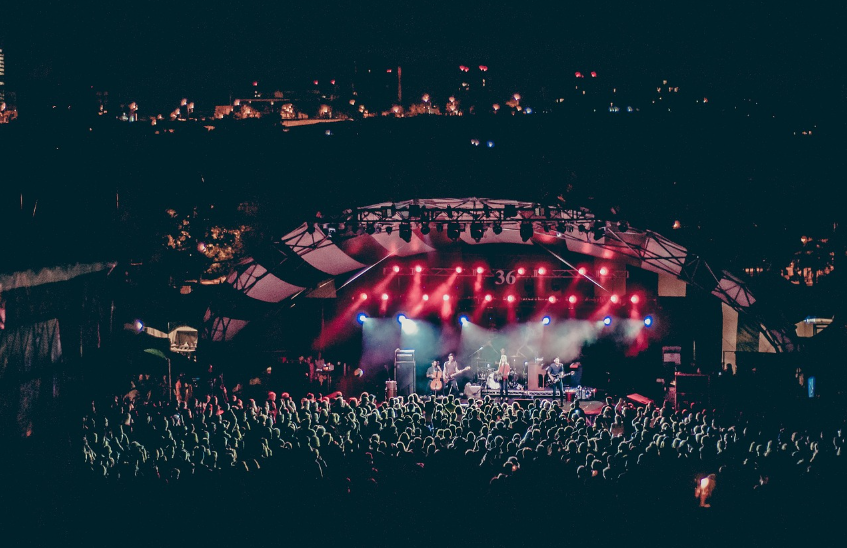 일상 속 자유를 위협하는 마음의 장벽, 공공장소 공포 이해하기